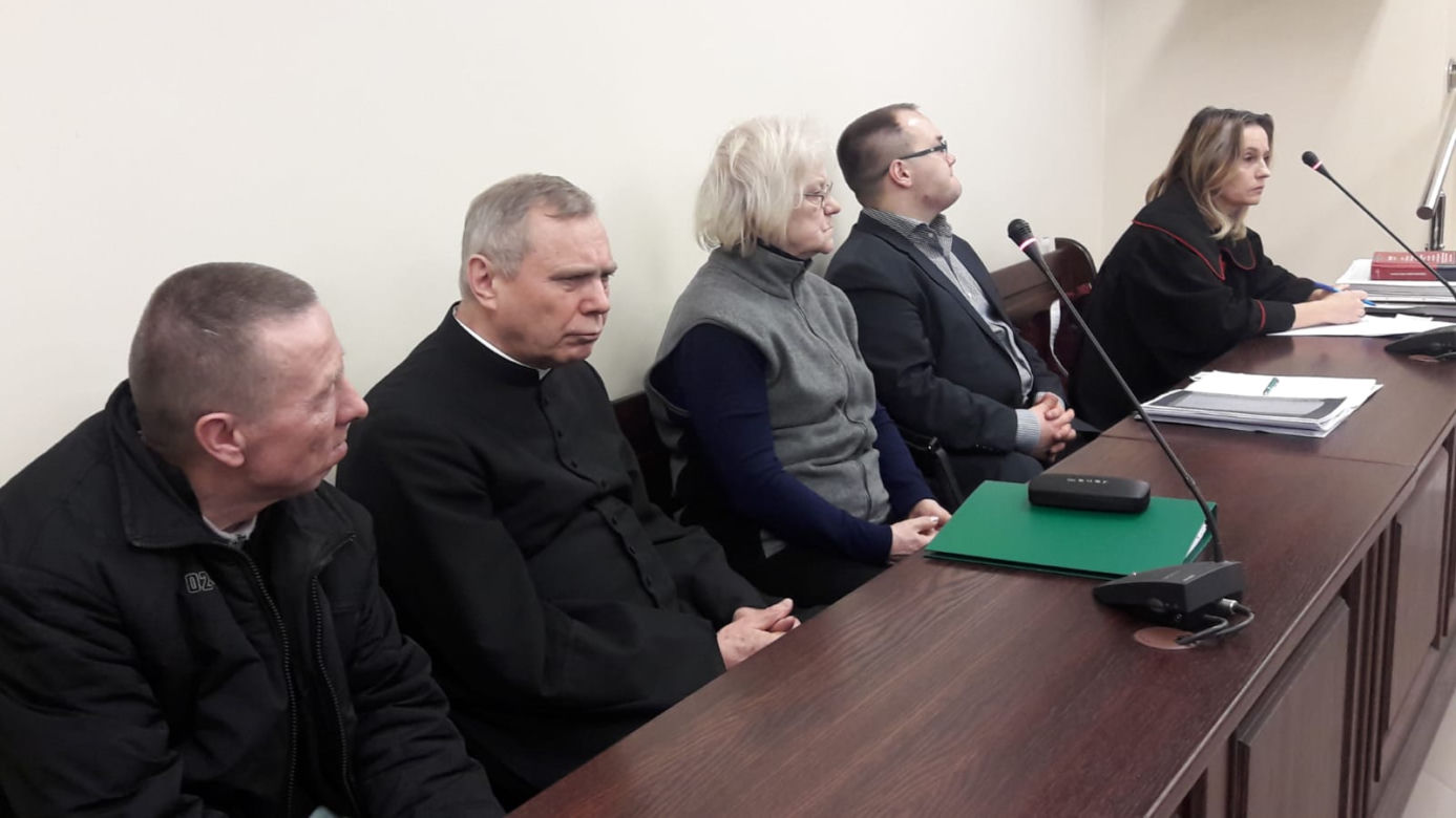 Sprawcy ataku w szczecińskim kościele stanęli przed sądem