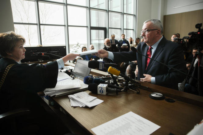 Nierówne traktowanie kierowców. Sąd uchylił kluczowe zapisy krakowskiej Strefy Czystego Transportu