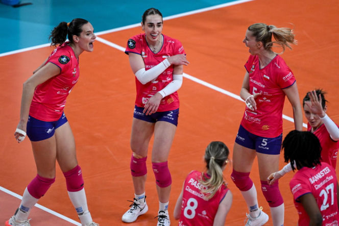 DevelopRes Rzeszów pokonuje Eczacibasi Stambuł