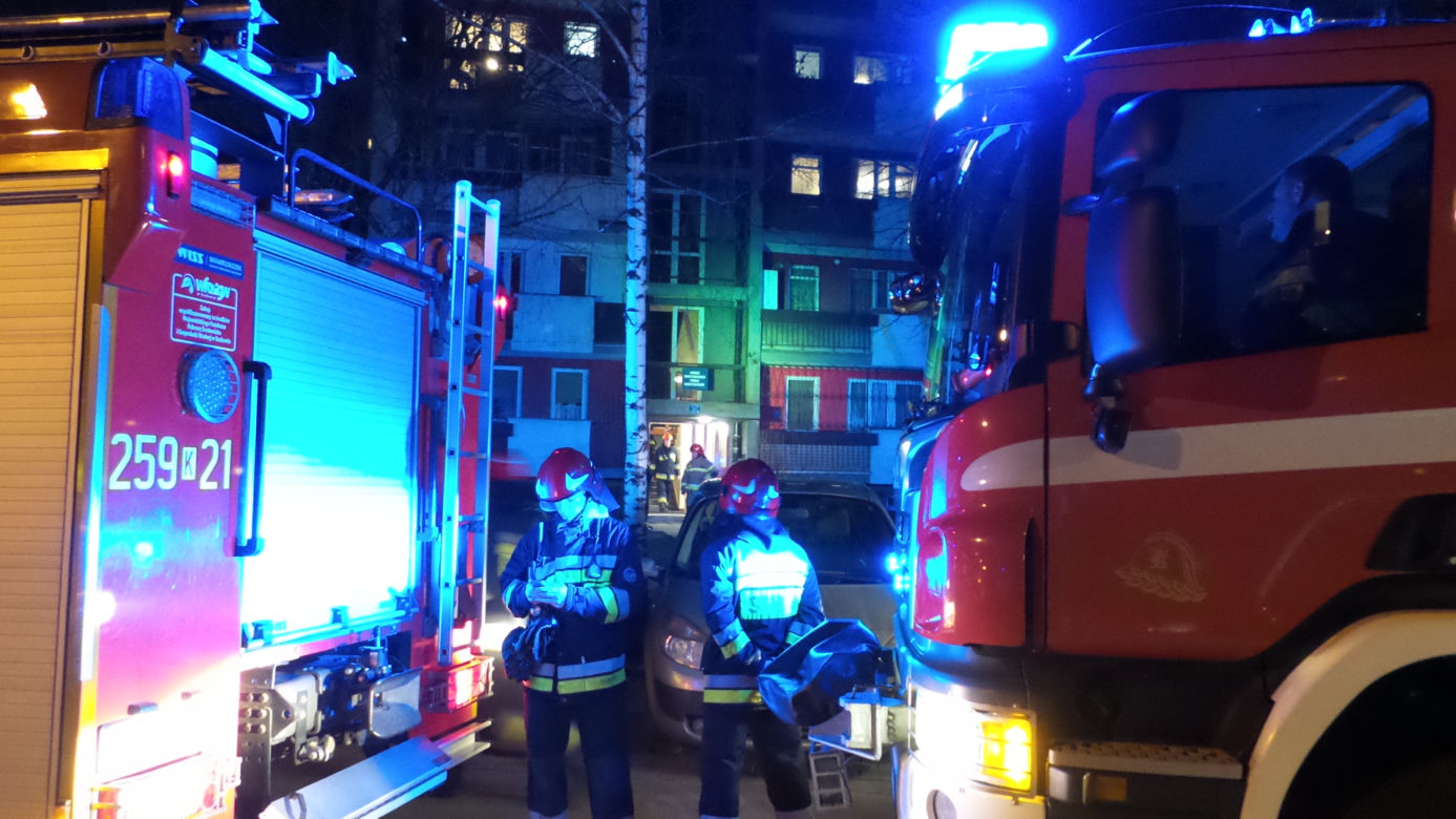 Kilka zastępów straży pożarnej, policja, pogotowie i ratownictwo chemiczne. Akcja strażaków w Bieńczycach