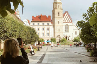 Najszczęśliwsze miasto w województwie dolnośląskim. Tak zdecydowała AI
