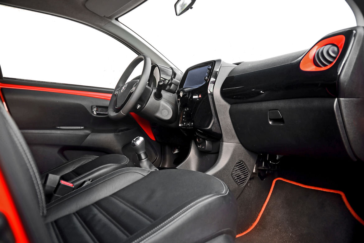 Nowa Toyota Aygo 1.0 wersja X-CITE