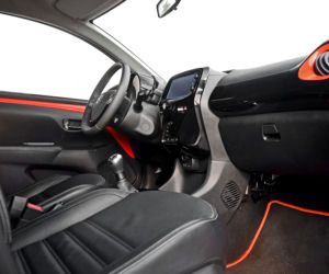 Nowa Toyota Aygo 1.0 wersja X-CITE