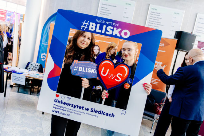 Tłumy młodych ludzi na kampusie. Dzień Otwarty 2025 na Uniwersytecie w Siedlcach za nami