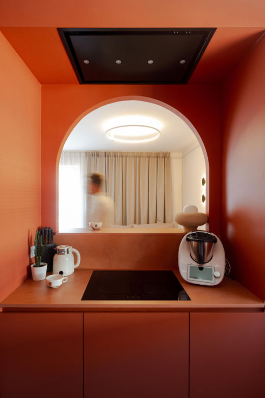 Nail Polish Inspired Interior: Hybryda mieszkania i studia fotograficznego na 63 metrach