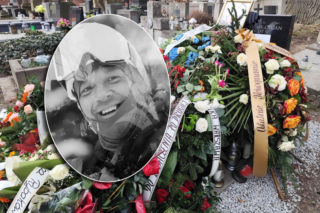 Ali Olszański był legendą. Na jego grobie położono nietypową ozdobę