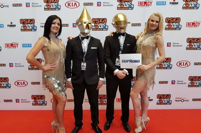 Kim są Kop i Robo? To polscy Daft Punk?