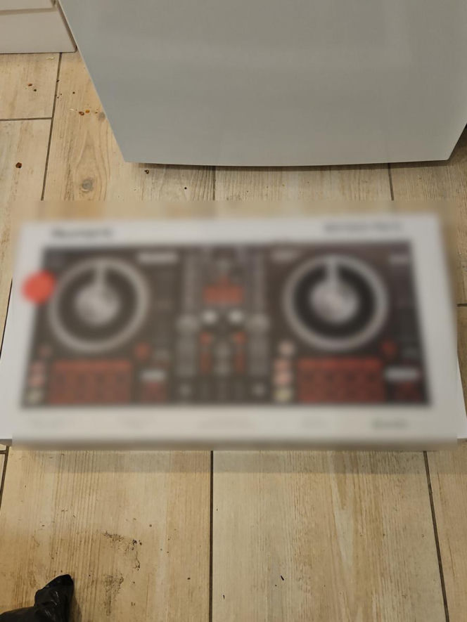 Ukradli ponad 2 tysiące zegarków pod Wrocławiem. "Zatrzymano obywateli Afryki"