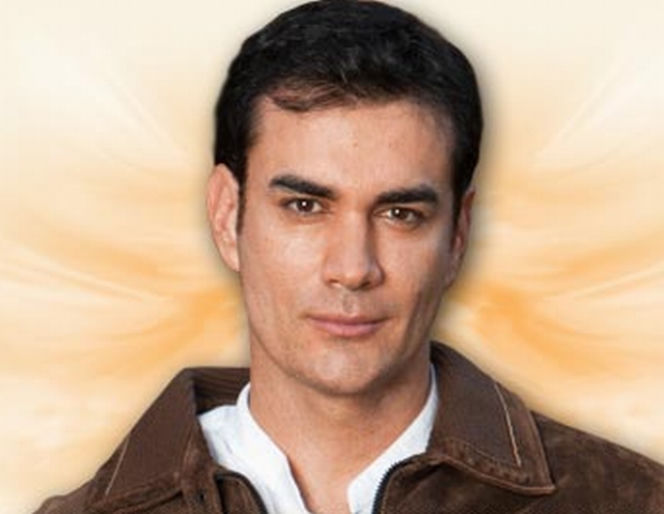 OTCHŁAŃ NAMIĘTNOŚCI. Damian (David Zepeda)