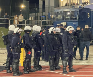 Cztery osoby zatrzymane po awanturze na trybunach. Pseudokibice zepsuli świeto piłki