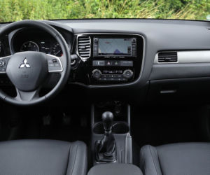 NOWY Mitsubishi Outlander 2013
