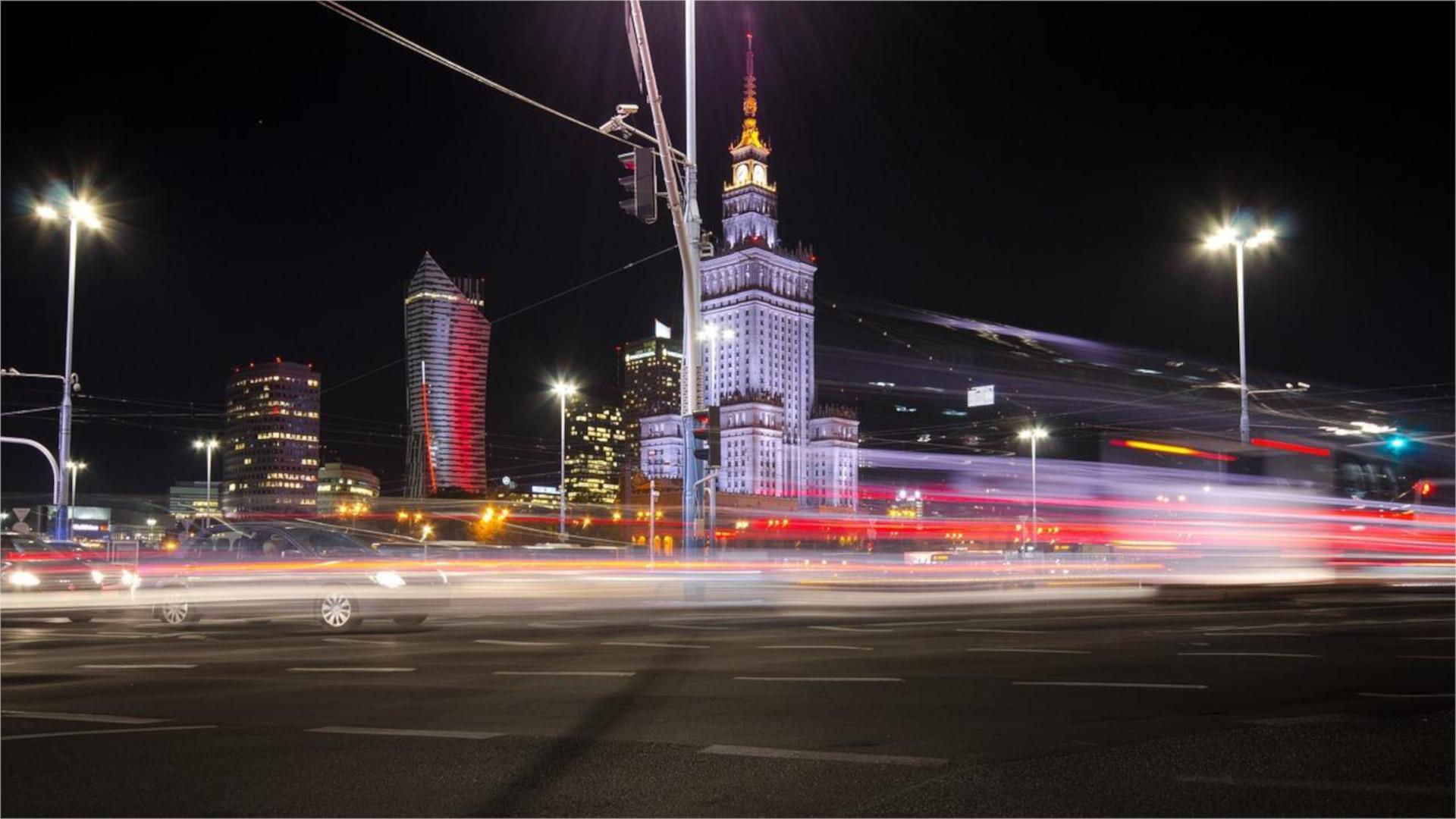 Warszawa nocą