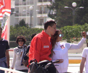 Marina i Wojciech Szczęsny na ROMANTYCZNYM spacerze w La Baule. Zobacz, co robili!