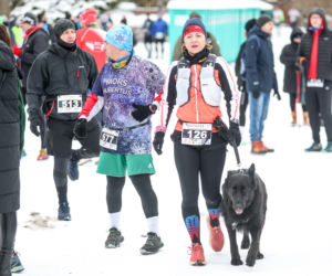 Wystrzał startera zamiast szampana. Tłumy powitały Nowy Rok na XX Śląskim Maratonie Noworocznym Cyborg