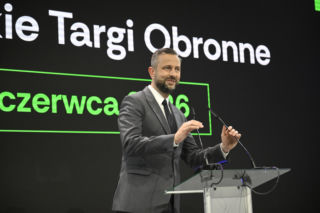 Władysław Kosiniak-Kamysz na warszawskich Targach Obronnych w Expo XXI