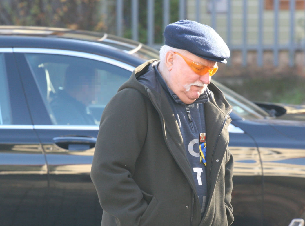 Lech Wałęsa na niedzielnej mszy