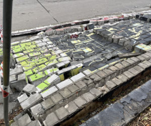 Wichura w Warszawie. Mur runął na bezbronną kobietę