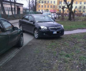 Mistrzowie Parkowania ze Starachowic i okolic. Musicie to zobaczyć