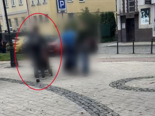 Pijany ojciec na spacerze z małymi dziećmi. Świadkowie od razu wezwali policję