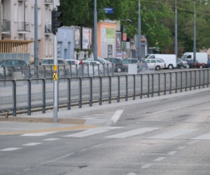 Krawężniki grozy na Grochowskiej
