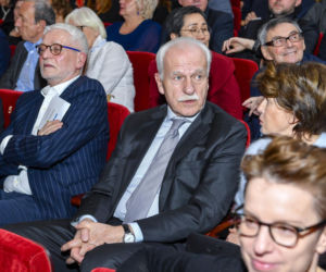 Mało kto wie, że Andrzej Olechowski prezenterem muzycznym i był DJ-em. Wspomniała go gwiazd TVP