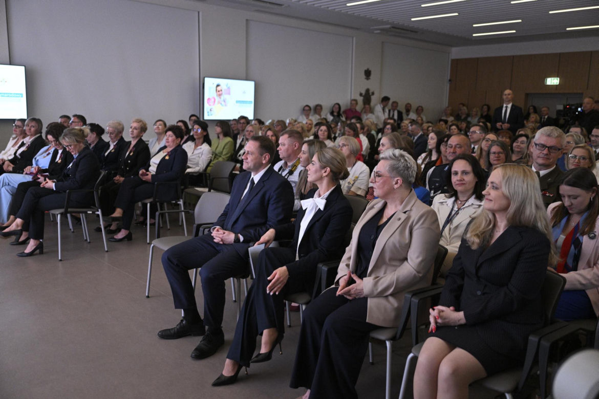 Marta Nawrocka nazwała pielęgniarki aniołami