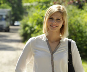 Barwy szczęścia po wakacjach 2015, Iwona Korycka (Izabela Zwierzyńska)