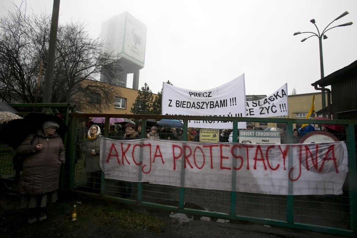 Ocal górników, zwolnij urzędasów.