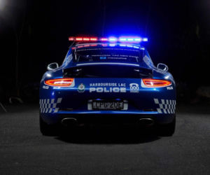 Porsche 911 Carrera jako radiowóz policji w Australii