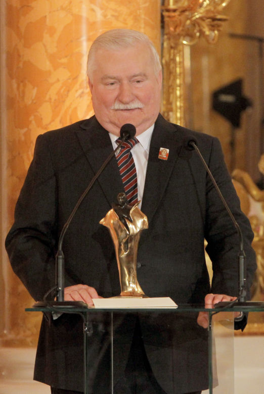 Lech Wałęsa. Szlifuje pazurki
