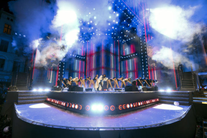 Edyta Górniak zmieniła się nie do poznania! Grzywka i burza loków to dopiero początek!