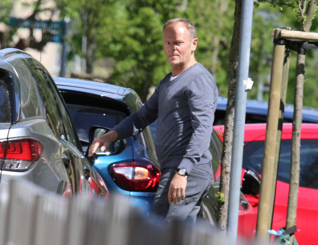 Donald Tusk i tajemnicza przesyłka