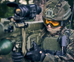 Polski „Grom z jasnego nieba” powraca. Wicepremier podpisał mega-kontrakt na tysiące Piorunów!