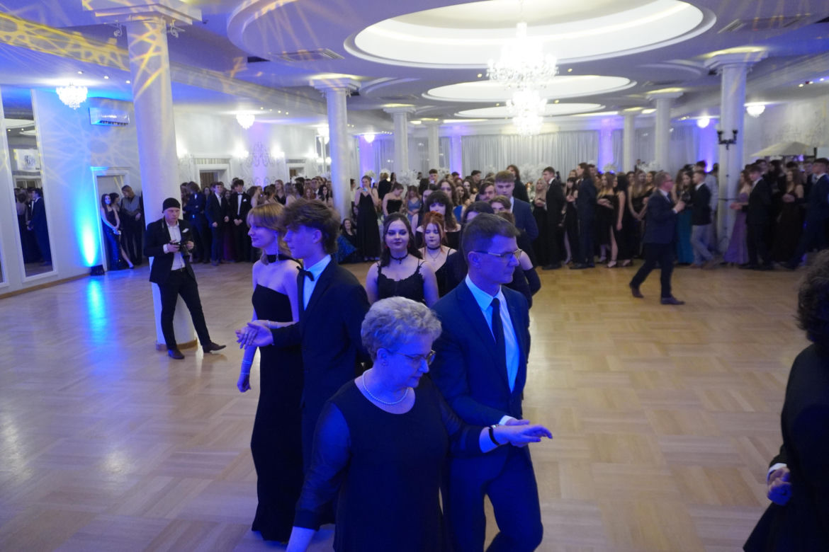 Studniówka III LO w Rzeszowie 