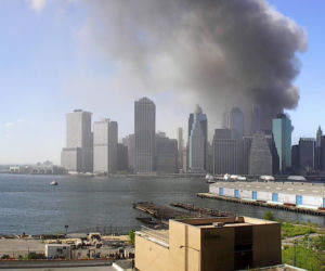 Uciekła z WTC cała pokryta pyłem. Jej zdjęcie stało się symbolem zamachów. Dalsza historia Marcy Borders łamie serce