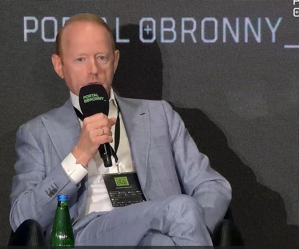 Dr Marek Popiel z WIML przemawia podczas panelu. O badaniach na pozwolenie na broń przeczytasz na SE Portal Obronny.