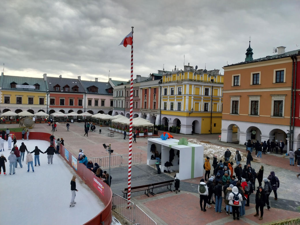 Dekoracje świąteczne na Rynku Wielkim w Zamościu
