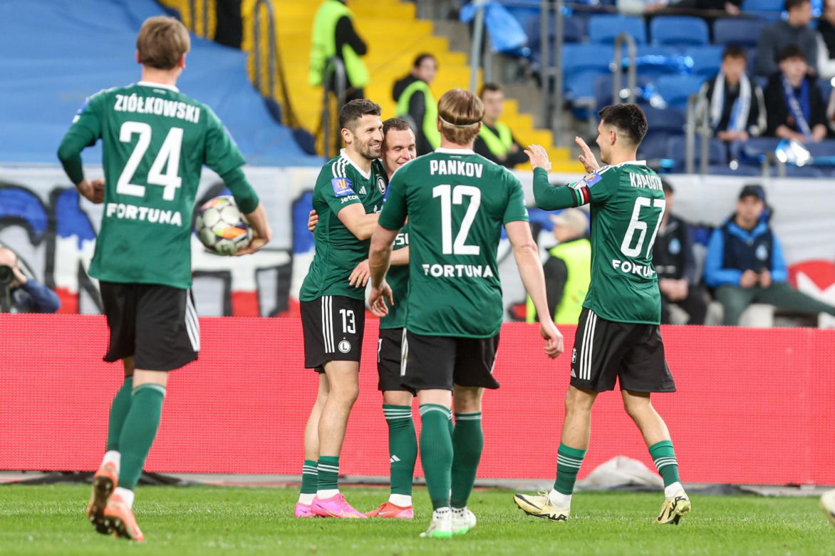 Ruch Chorzów - Legia Warszawa na Stadionie Śląskim. Sromotna porażka Niebieskich