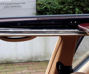 Mercedes-Benz 190E z przebiegiem 499 km