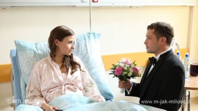 M jak MIŁOŚĆ. Małgosia Chodakowska (Joanna Koroniewska), Tomek (Andrzej Młynarczyk)