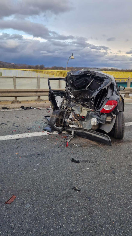 Kraksa na krakowskim odcinku A4. Jedna osoba nie żyje! Gigantyczne utrudnienia