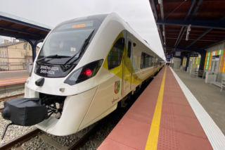 Gorzowianie żalą się na PKP do Poznania. Czujemy się jak sardynki w puszce