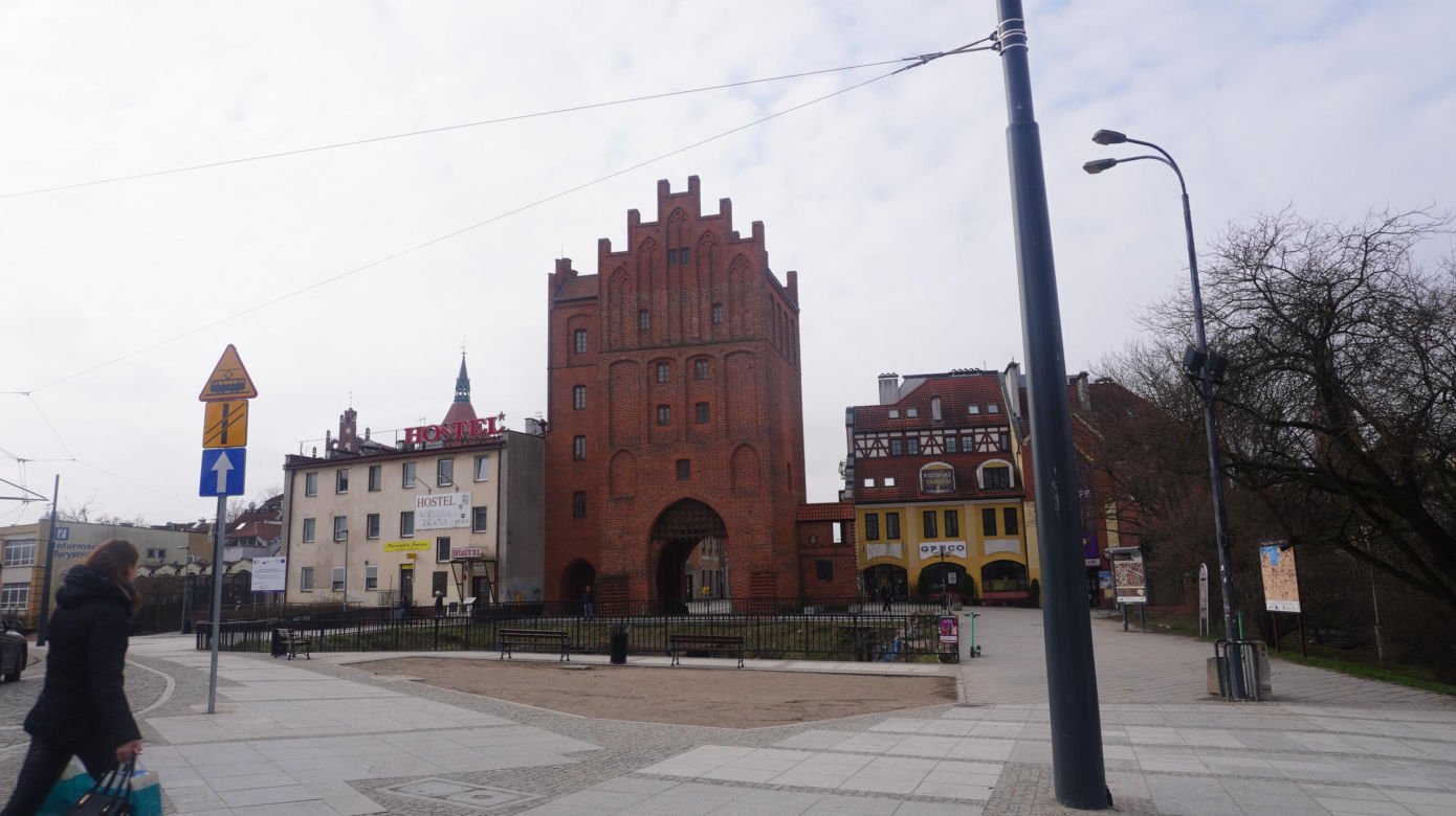 W Olsztynie były trzy bramy obronne. Z niektórych pozostały tylko ruiny