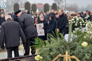 Pogrzeb 11-letniego aktora. Nikodem Marecki spoczął w białej trumnie. Żegnały go tłumy