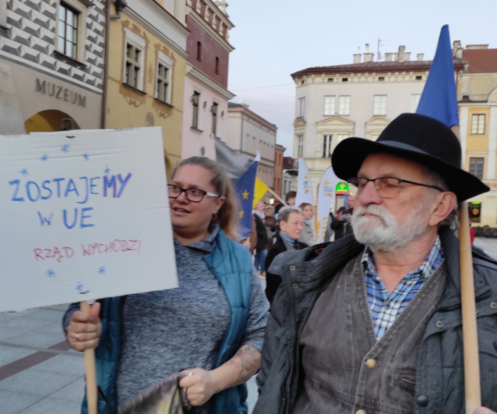 My zostajemy, rząd wychodzi! - manifestacja w Tarnowie