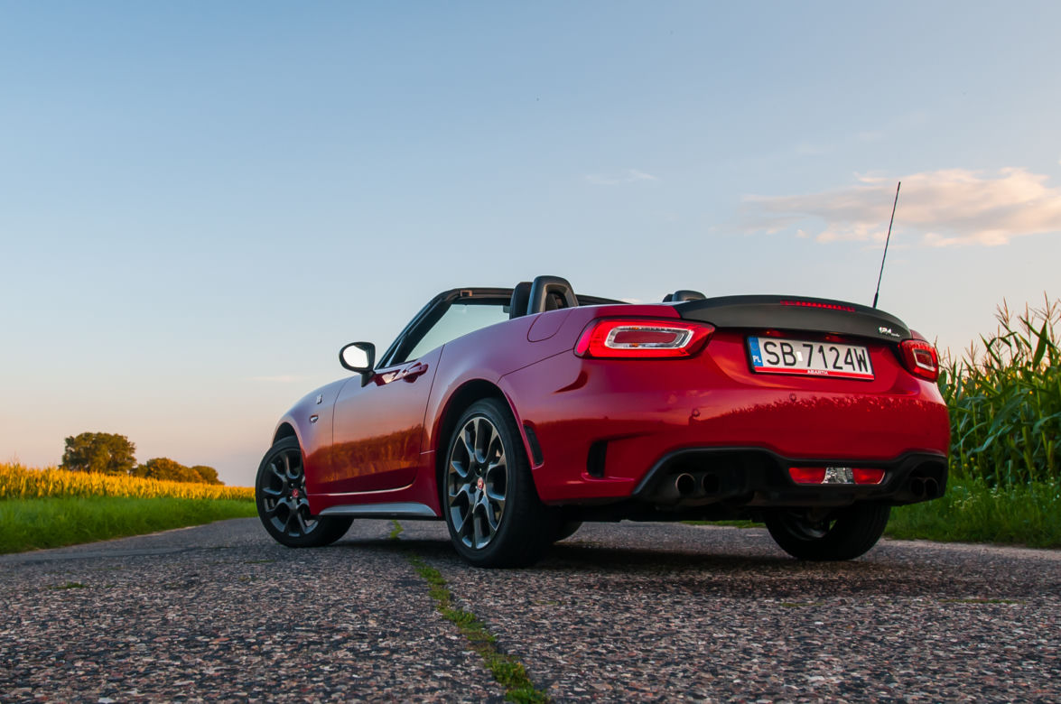 Abarth 124 Spider 1.4 T-Jet 170 KM 6MT