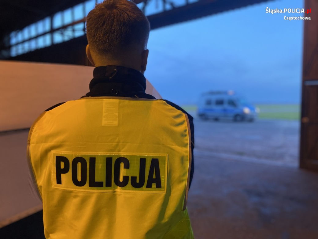Wypadek szybowca pod Częstochową. Zginął 17-letni chłopak z warmińsko-mazurskiego [ZDJĘCIA]