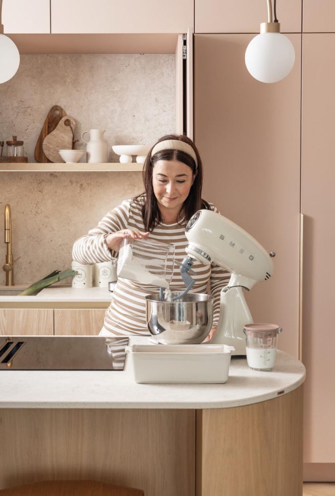 Kaszmirowa kuchnia z drewnem