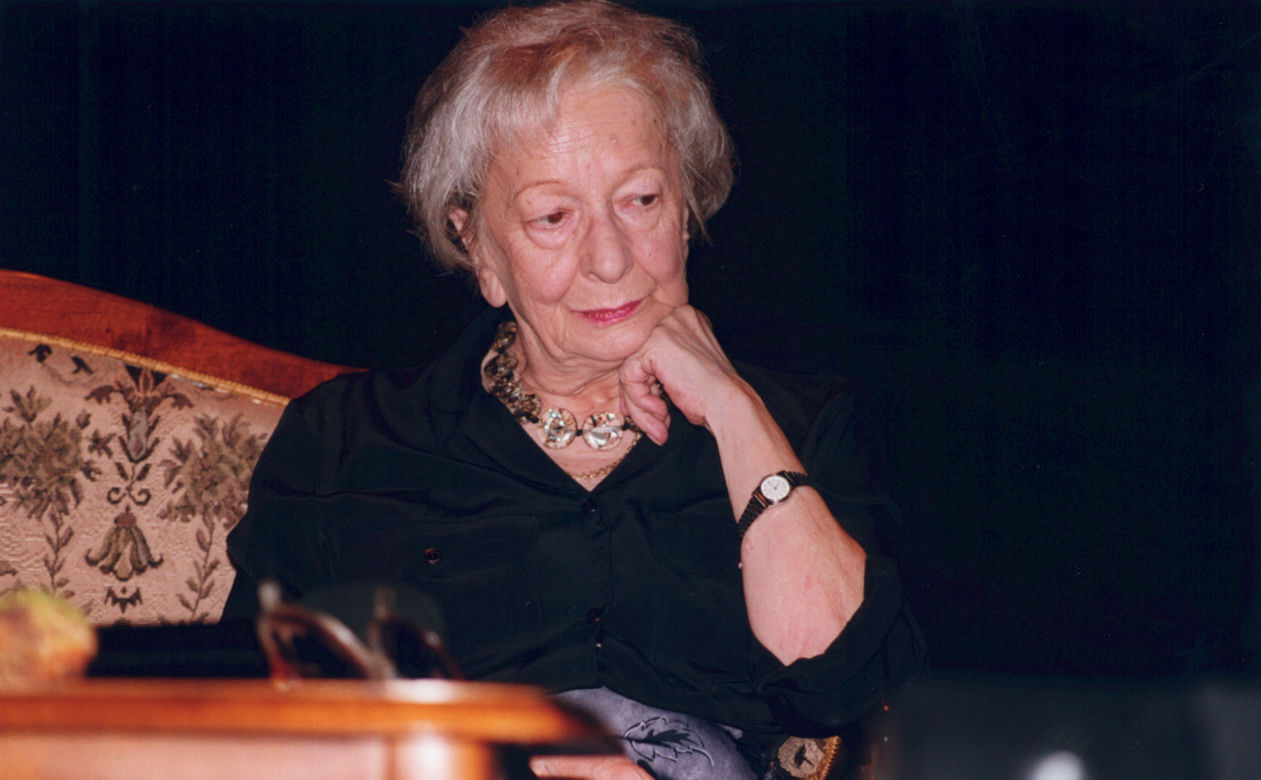 Natalia Lesz jako Wisława Szymborska