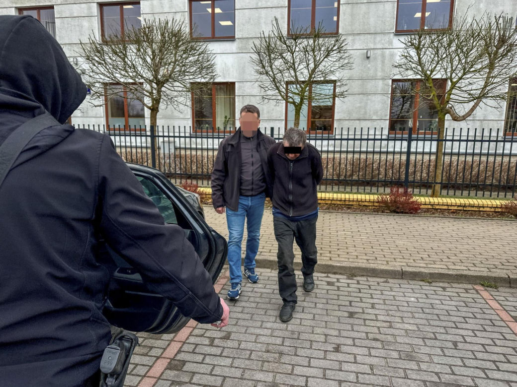 Pożar trzcinowiska nad jeziorem Dargin. Dwóch mężczyzn z zarzutami! Makabra na Mazurach